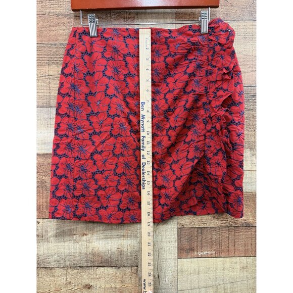 Red Floral Embroidered Skirt With Ruched Side Design & Back Zipper Closure Size - Picture 3 of 8